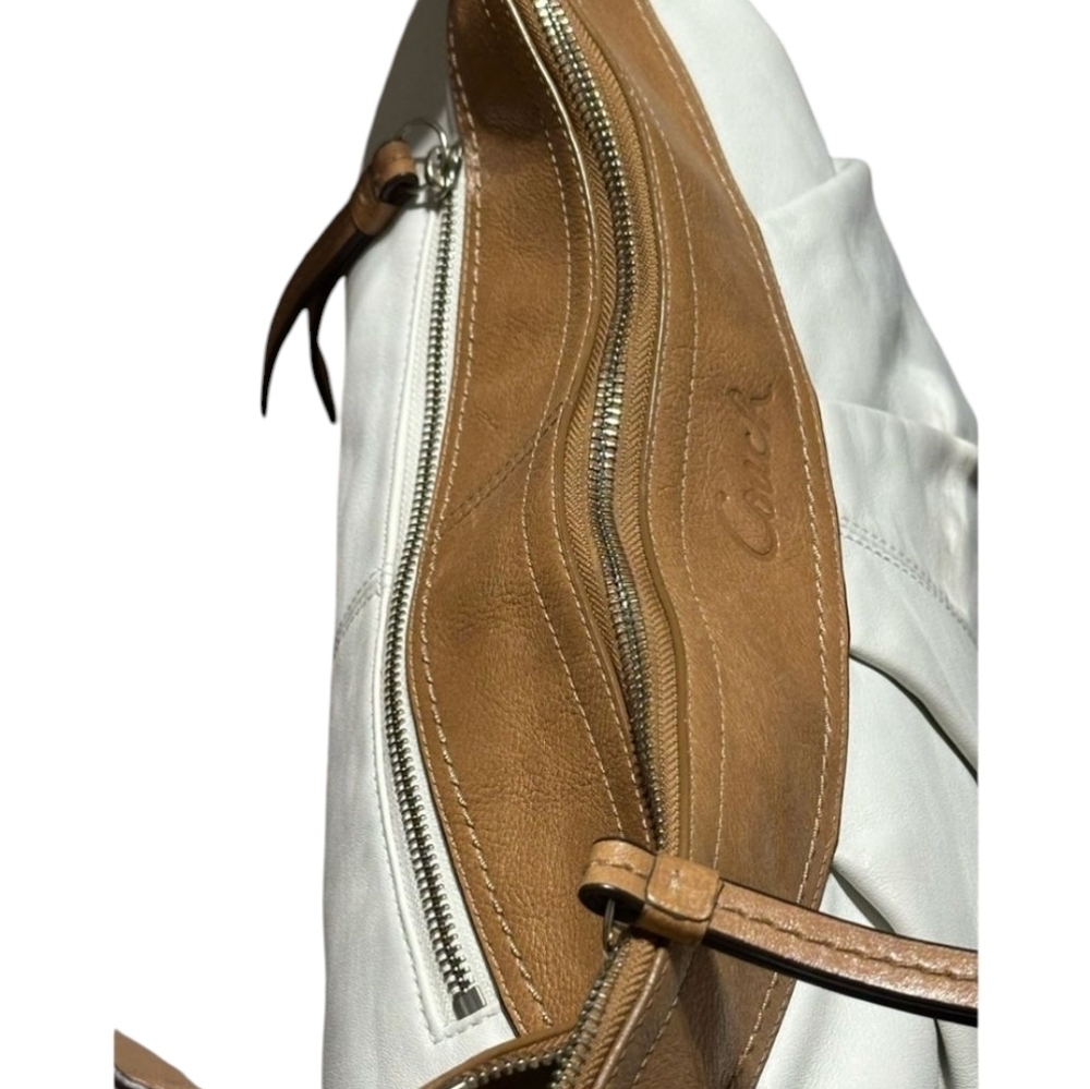 Coach Tan and White Large Leather Y2K Soho Hobo Bag - Picture 4 of 7